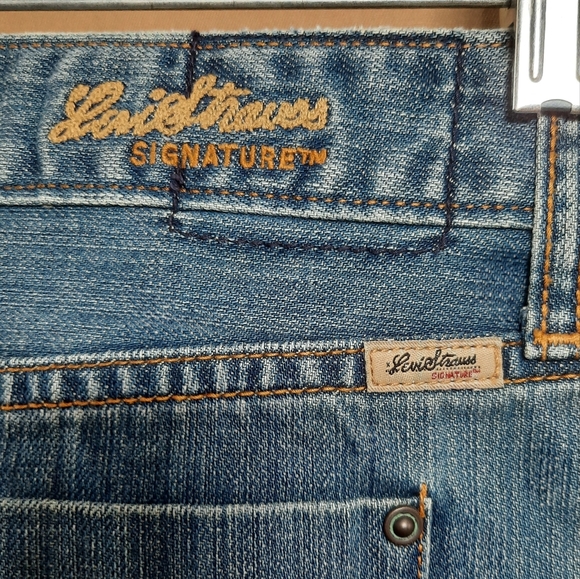 Levi's Signature Distressed Sunglower Blue Jean Skirt sz Junior 1 - Picture 5 of 8